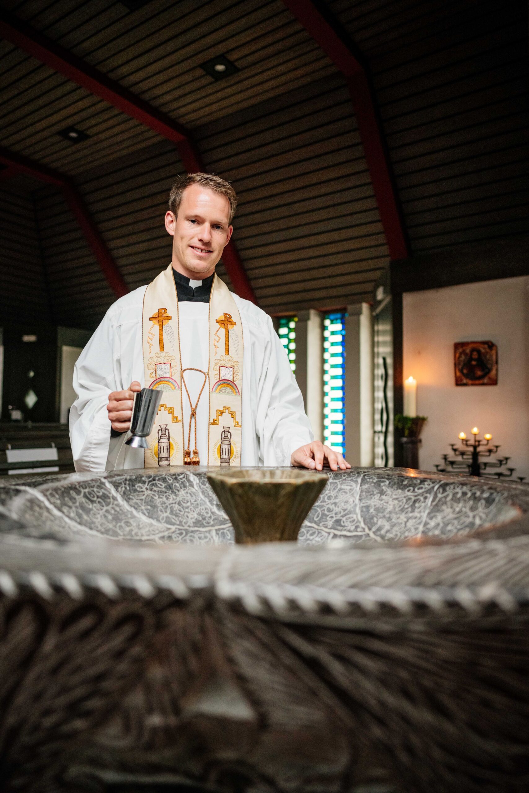 Vikar Lukas Hellekes 2